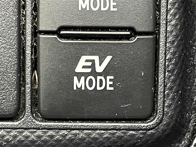 アクア S スタイルブラック 純正ナビ バックカメラ ETC トヨタセーフティーセンス プリクラッシュセーフティ レーンキープアシスト オートマチックハイビーム フロアマット オートエアコン オートライト フォグ スマートキー(39枚目)