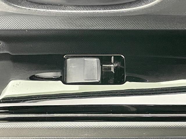 アクア S スタイルブラック 純正ナビ バックカメラ ETC トヨタセーフティーセンス プリクラッシュセーフティ レーンキープアシスト オートマチックハイビーム フロアマット オートエアコン オートライト フォグ スマートキー(48枚目)