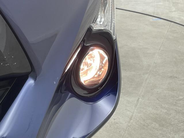 アクア S スタイルブラック 純正ナビ バックカメラ ETC トヨタセーフティーセンス プリクラッシュセーフティ レーンキープアシスト オートマチックハイビーム フロアマット オートエアコン オートライト フォグ スマートキー(64枚目)