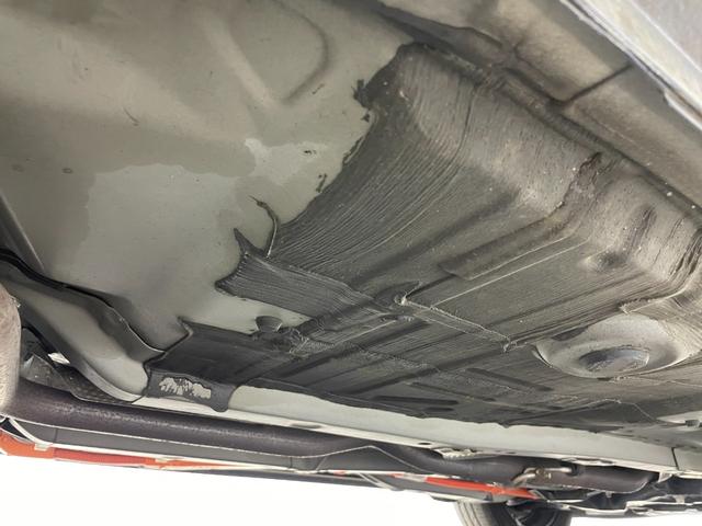 アクア S スタイルブラック 純正ナビ バックカメラ ETC トヨタセーフティーセンス プリクラッシュセーフティ レーンキープアシスト オートマチックハイビーム フロアマット オートエアコン オートライト フォグ スマートキー(78枚目)