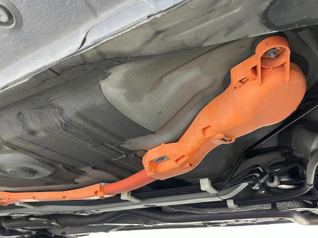 アクア S スタイルブラック 純正ナビ バックカメラ ETC トヨタセーフティーセンス プリクラッシュセーフティ レーンキープアシスト オートマチックハイビーム フロアマット オートエアコン オートライト フォグ スマートキー(79枚目)