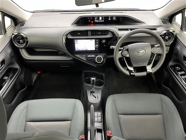 アクア S スタイルブラック 純正SDナビ バックカメラ プッシュスタート スマートキー ビルトインETC アイドリングストップ LEDヘッドライト トヨタセーフティセンス 衝突軽減ブレーキ レーンキープアシスト 横滑り防止装置(12枚目)