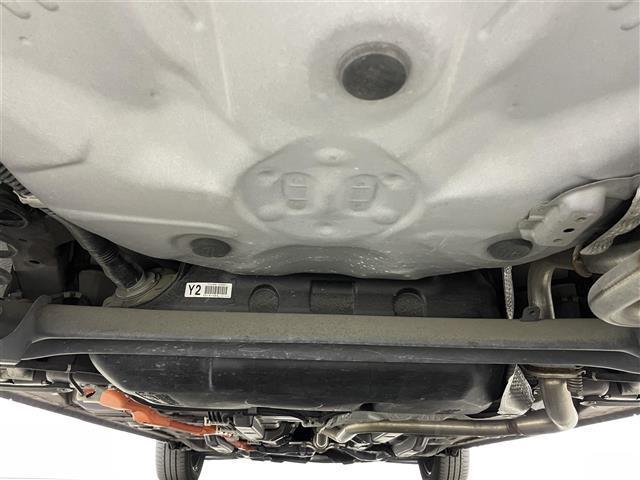 アクア S スタイルブラック 純正SDナビ バックカメラ プッシュスタート スマートキー ビルトインETC アイドリングストップ LEDヘッドライト トヨタセーフティセンス 衝突軽減ブレーキ レーンキープアシスト 横滑り防止装置(23枚目)