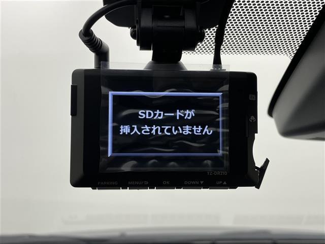 アクア S スタイルブラック 純正SDナビ バックカメラ プッシュスタート スマートキー ビルトインETC アイドリングストップ LEDヘッドライト トヨタセーフティセンス 衝突軽減ブレーキ レーンキープアシスト 横滑り防止装置(30枚目)