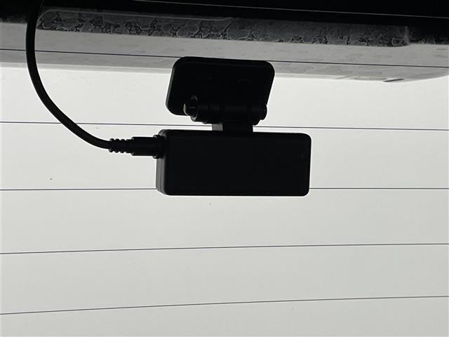 アクア S スタイルブラック 純正SDナビ バックカメラ プッシュスタート スマートキー ビルトインETC アイドリングストップ LEDヘッドライト トヨタセーフティセンス 衝突軽減ブレーキ レーンキープアシスト 横滑り防止装置(31枚目)