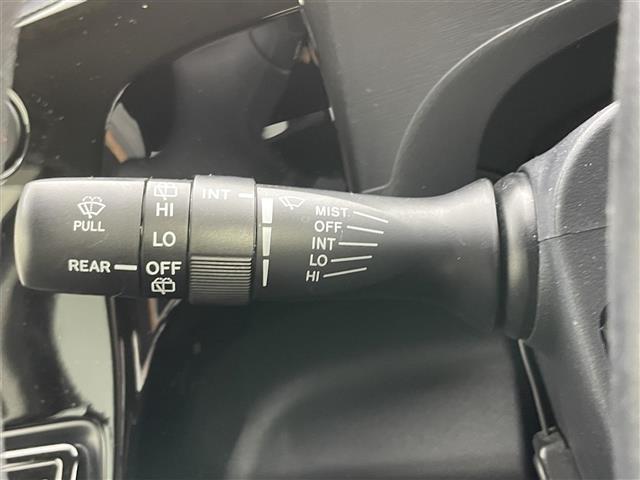 アクア S スタイルブラック 純正SDナビ バックカメラ プッシュスタート スマートキー ビルトインETC アイドリングストップ LEDヘッドライト トヨタセーフティセンス 衝突軽減ブレーキ レーンキープアシスト 横滑り防止装置(34枚目)