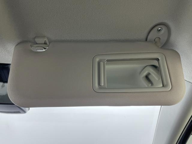 アクア S スタイルブラック 純正SDナビ バックカメラ プッシュスタート スマートキー ビルトインETC アイドリングストップ LEDヘッドライト トヨタセーフティセンス 衝突軽減ブレーキ レーンキープアシスト 横滑り防止装置(44枚目)