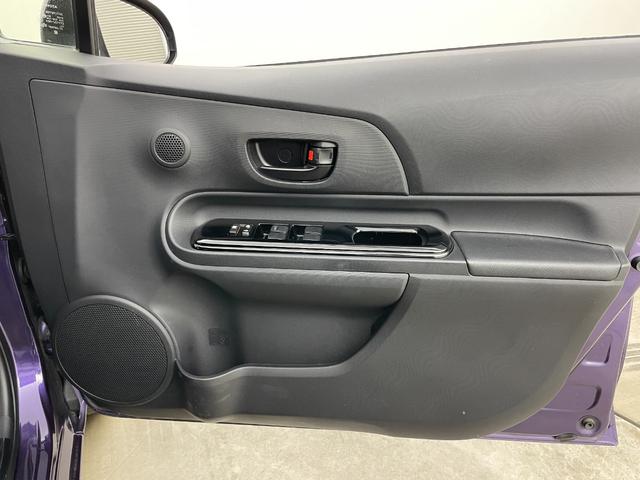 アクア S スタイルブラック 純正SDナビ バックカメラ プッシュスタート スマートキー ビルトインETC アイドリングストップ LEDヘッドライト トヨタセーフティセンス 衝突軽減ブレーキ レーンキープアシスト 横滑り防止装置(50枚目)