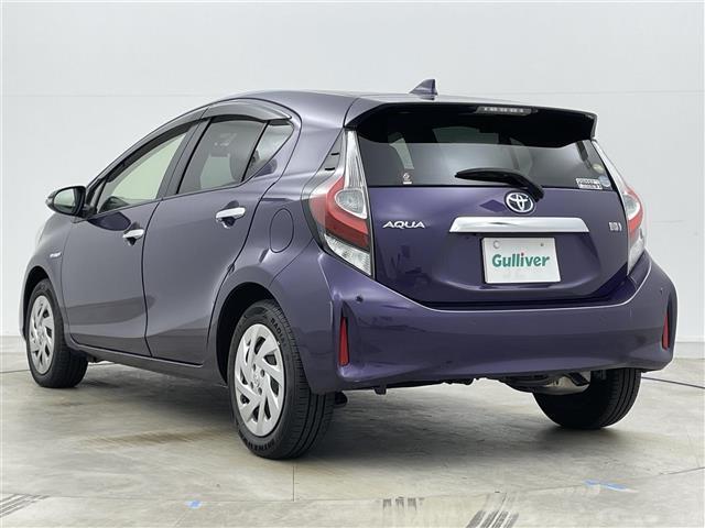 アクア S スタイルブラック 純正SDナビ バックカメラ プッシュスタート スマートキー ビルトインETC アイドリングストップ LEDヘッドライト トヨタセーフティセンス 衝突軽減ブレーキ レーンキープアシスト 横滑り防止装置(60枚目)