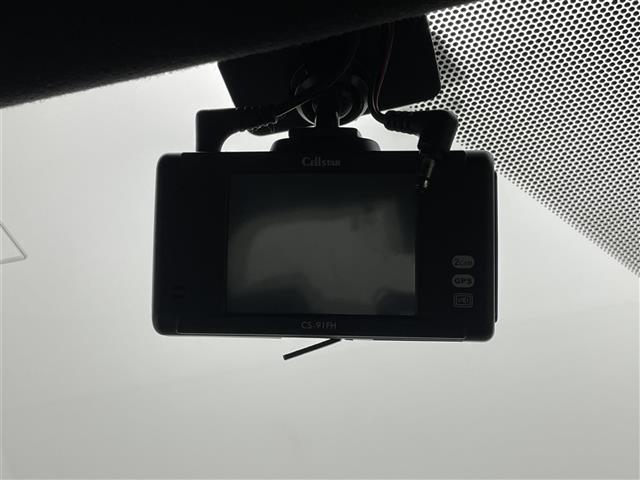 ヴォクシー ＺＳ　煌ＩＩＩ　アルパイン１１インチナビ　社外１２．８インチ後席モニター　ユピテルレーダー　両側パワースライド　ビルトインＥＴＣ　ＬＥＤライト　クルーズコントロール　バックカメラ　ドライブレコーダー　衝突軽減ブレーキ（7枚目）