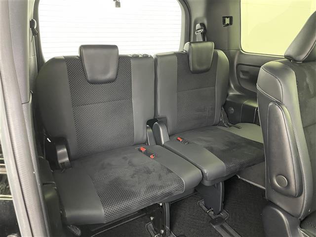 ヴォクシー ＺＳ　煌ＩＩＩ　アルパイン１１インチナビ　社外１２．８インチ後席モニター　ユピテルレーダー　両側パワースライド　ビルトインＥＴＣ　ＬＥＤライト　クルーズコントロール　バックカメラ　ドライブレコーダー　衝突軽減ブレーキ（10枚目）