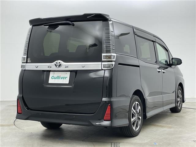 ヴォクシー ＺＳ　煌ＩＩＩ　アルパイン１１インチナビ　社外１２．８インチ後席モニター　ユピテルレーダー　両側パワースライド　ビルトインＥＴＣ　ＬＥＤライト　クルーズコントロール　バックカメラ　ドライブレコーダー　衝突軽減ブレーキ（20枚目）