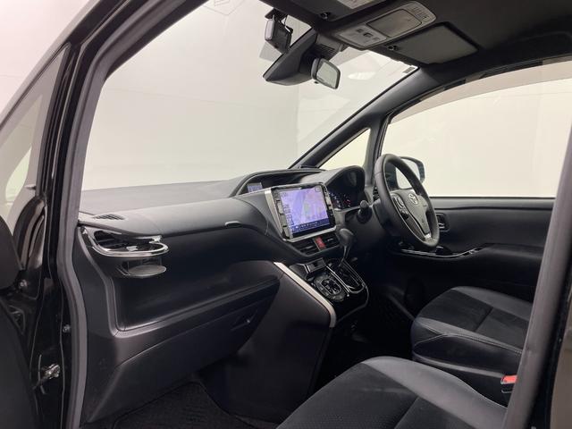 ヴォクシー ＺＳ　煌ＩＩＩ　アルパイン１１インチナビ　社外１２．８インチ後席モニター　ユピテルレーダー　両側パワースライド　ビルトインＥＴＣ　ＬＥＤライト　クルーズコントロール　バックカメラ　ドライブレコーダー　衝突軽減ブレーキ（52枚目）