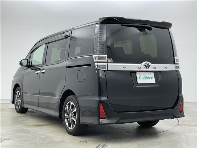 ヴォクシー ＺＳ　煌ＩＩＩ　アルパイン１１インチナビ　社外１２．８インチ後席モニター　ユピテルレーダー　両側パワースライド　ビルトインＥＴＣ　ＬＥＤライト　クルーズコントロール　バックカメラ　ドライブレコーダー　衝突軽減ブレーキ（60枚目）