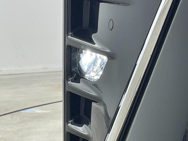 ヴォクシー ＺＳ　煌ＩＩＩ　アルパイン１１インチナビ　社外１２．８インチ後席モニター　ユピテルレーダー　両側パワースライド　ビルトインＥＴＣ　ＬＥＤライト　クルーズコントロール　バックカメラ　ドライブレコーダー　衝突軽減ブレーキ（63枚目）