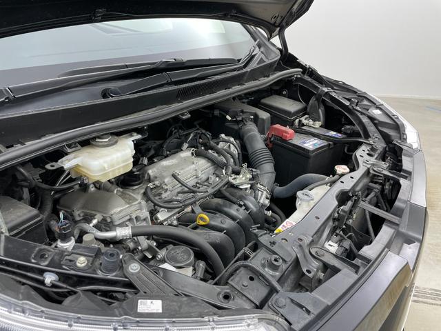 ヴォクシー ＺＳ　煌ＩＩＩ　アルパイン１１インチナビ　社外１２．８インチ後席モニター　ユピテルレーダー　両側パワースライド　ビルトインＥＴＣ　ＬＥＤライト　クルーズコントロール　バックカメラ　ドライブレコーダー　衝突軽減ブレーキ（75枚目）