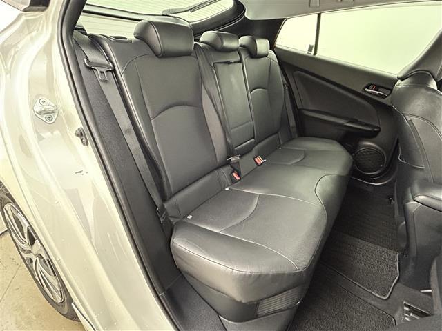 プリウス Aプレミアム モデリスタエアロ 純正9インチナビ バックカメラ AC100V パーキングアシスト 合皮シート パワーシート ベンチレーション HUD ビルトインETC ドライブレコーダー トヨタセーフティーセンス(9枚目)