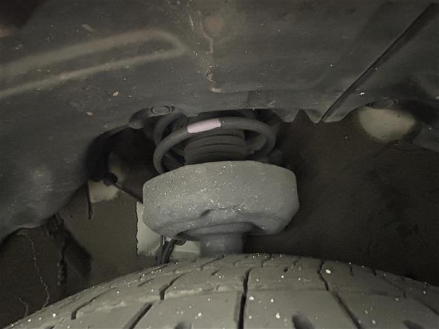 プリウス Aプレミアム モデリスタエアロ 純正9インチナビ バックカメラ AC100V パーキングアシスト 合皮シート パワーシート ベンチレーション HUD ビルトインETC ドライブレコーダー トヨタセーフティーセンス(21枚目)