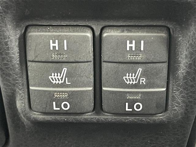 エスクァイア Gi 純正9インチナビ 純正12.1インチ後席モニター TRDエアロ TRDホイール ビルトインETC2.0 両側電動スライドドア クルーズコントロール 合皮シート シートヒーター 衝突軽減ブレーキ LED(6枚目)