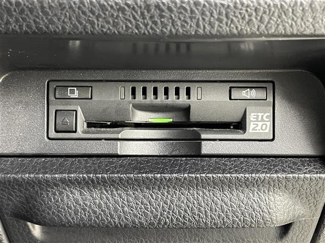 エスクァイア Gi 純正9インチナビ 純正12.1インチ後席モニター TRDエアロ TRDホイール ビルトインETC2.0 両側電動スライドドア クルーズコントロール 合皮シート シートヒーター 衝突軽減ブレーキ LED(23枚目)