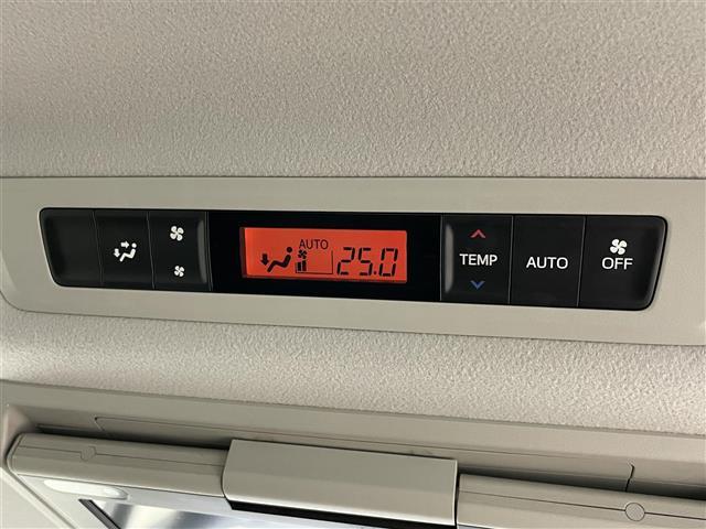 エスクァイア Gi 純正9インチナビ 純正12.1インチ後席モニター TRDエアロ TRDホイール ビルトインETC2.0 両側電動スライドドア クルーズコントロール 合皮シート シートヒーター 衝突軽減ブレーキ LED(27枚目)