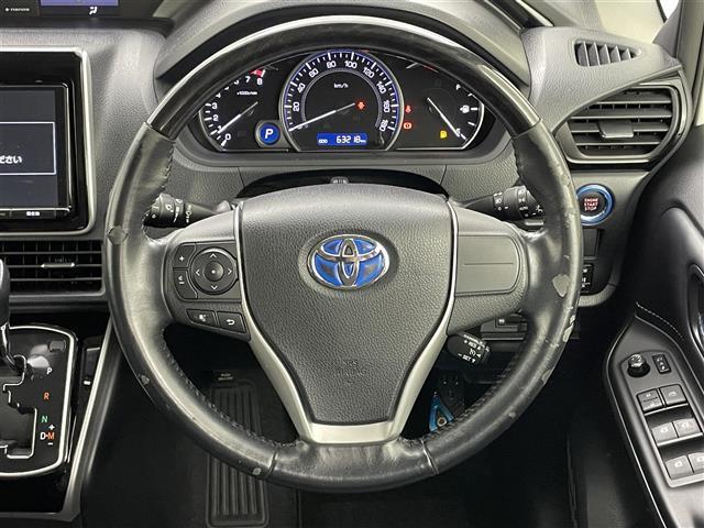 エスクァイア Gi 純正9インチナビ 純正12.1インチ後席モニター TRDエアロ TRDホイール ビルトインETC2.0 両側電動スライドドア クルーズコントロール 合皮シート シートヒーター 衝突軽減ブレーキ LED(28枚目)