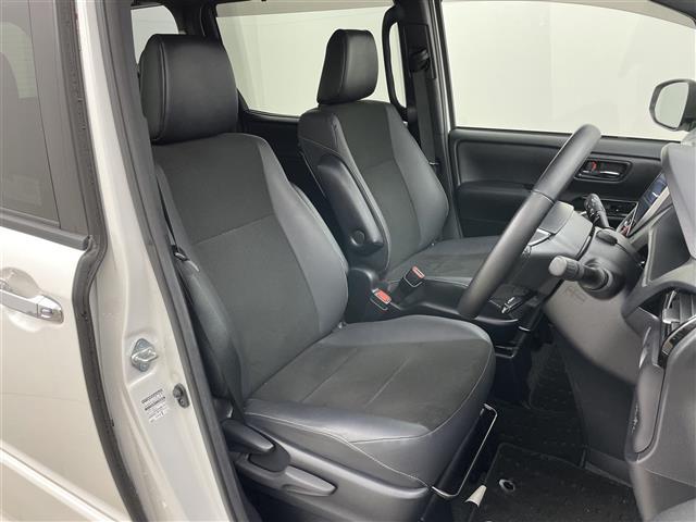 ノア Si ダブルバイビーII 純正10インチナビ バックカメラ 両側電動スライドドア クルーズコントロール ドライブレコーダー ビルトインETC 衝突軽減ブレーキ LEDヘッドライト ハーフレザーシート スマートキー スペアキー(8枚目)