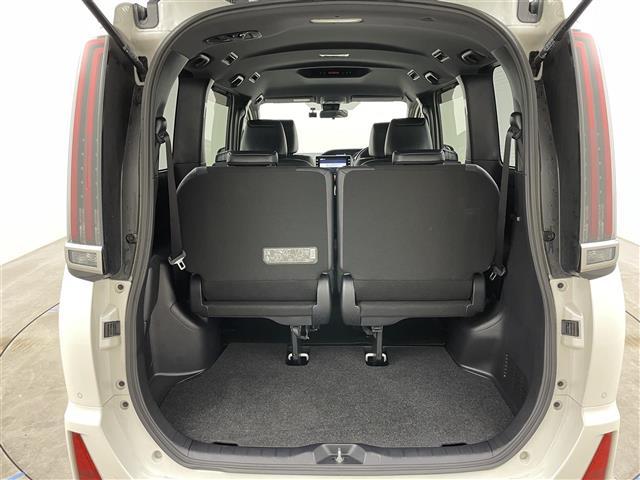 ノア Si ダブルバイビーII 純正10インチナビ バックカメラ 両側電動スライドドア クルーズコントロール ドライブレコーダー ビルトインETC 衝突軽減ブレーキ LEDヘッドライト ハーフレザーシート スマートキー スペアキー(13枚目)