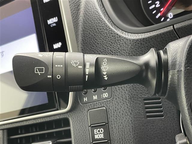 ノア Si ダブルバイビーII 純正10インチナビ バックカメラ 両側電動スライドドア クルーズコントロール ドライブレコーダー ビルトインETC 衝突軽減ブレーキ LEDヘッドライト ハーフレザーシート スマートキー スペアキー(31枚目)