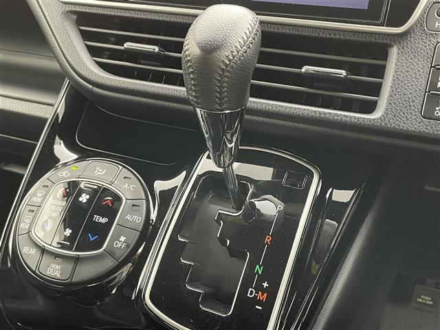 ノア Si ダブルバイビーII 純正10インチナビ バックカメラ 両側電動スライドドア クルーズコントロール ドライブレコーダー ビルトインETC 衝突軽減ブレーキ LEDヘッドライト ハーフレザーシート スマートキー スペアキー(34枚目)