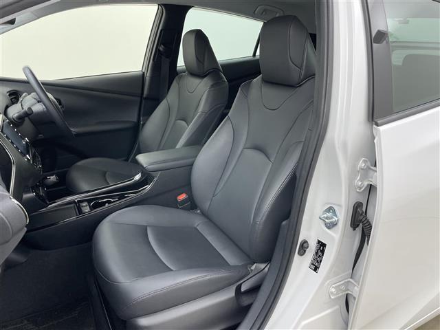 プリウス Sツーリングセレクション・ブラックエディション 純正8インチディスプレイオーディオ AC100V電源 バックカメラ 追従型クルーズコントロール シートヒーター 合皮シート 衝突軽減ブレーキ 前後ドライブレコーダー ビルトインETC コーナーセンサー(11枚目)