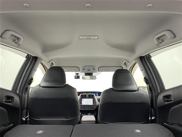 プリウス Sツーリングセレクション・ブラックエディション 純正8インチディスプレイオーディオ AC100V電源 バックカメラ 追従型クルーズコントロール シートヒーター 合皮シート 衝突軽減ブレーキ 前後ドライブレコーダー ビルトインETC コーナーセンサー(12枚目)