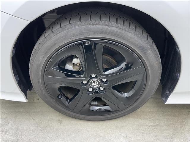 プリウス Sツーリングセレクション・ブラックエディション 純正8インチディスプレイオーディオ AC100V電源 バックカメラ 追従型クルーズコントロール シートヒーター 合皮シート 衝突軽減ブレーキ 前後ドライブレコーダー ビルトインETC コーナーセンサー(14枚目)