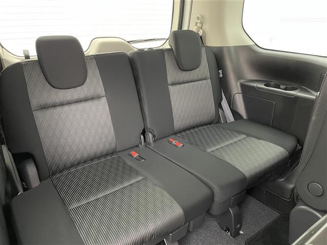 セレナ e-パワー ハイウェイスターV プロパイロット アラウンドビューモニター デジタルインナーミラー 純正9インチナビ 両側パワースライドドア ビルトインETC 純正ドライブレコーダー レーンキープアシスト シートヒーター オートライト(10枚目)