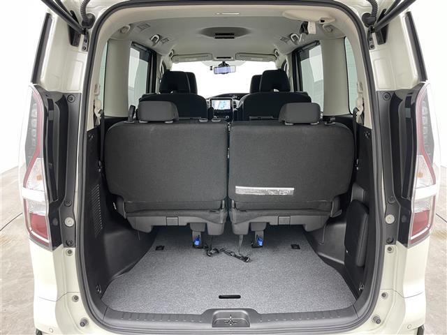 セレナ e-パワー ハイウェイスターV プロパイロット アラウンドビューモニター デジタルインナーミラー 純正9インチナビ 両側パワースライドドア ビルトインETC 純正ドライブレコーダー レーンキープアシスト シートヒーター オートライト(13枚目)