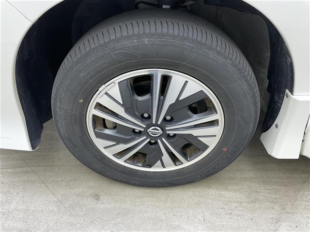 セレナ e-パワー ハイウェイスターV プロパイロット アラウンドビューモニター デジタルインナーミラー 純正9インチナビ 両側パワースライドドア ビルトインETC 純正ドライブレコーダー レーンキープアシスト シートヒーター オートライト(14枚目)