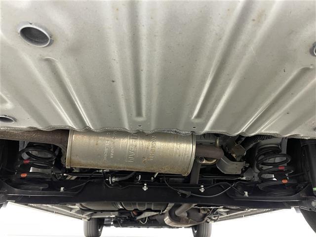 セレナ e-パワー ハイウェイスターV プロパイロット アラウンドビューモニター デジタルインナーミラー 純正9インチナビ 両側パワースライドドア ビルトインETC 純正ドライブレコーダー レーンキープアシスト シートヒーター オートライト(22枚目)