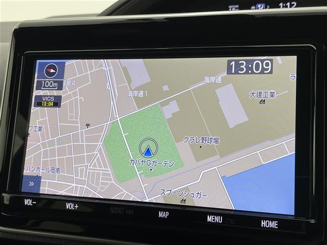 エスクァイア Gi プレミアムパッケージ ブラックテーラード 純正9インチSDナビ 純正12インチフリップダウンモニター バックカメラ ビルトインETC 両側パワースライドドア トヨタセーフティセンス 衝突軽減ブレーキ 先行車発信通知機能 横滑り防止装置(2枚目)