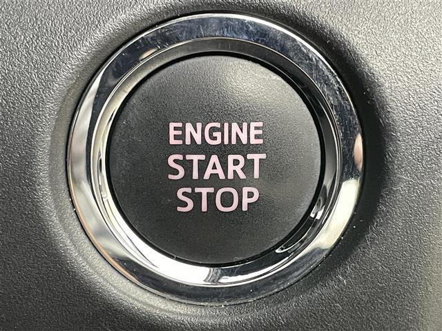 エスクァイア Gi プレミアムパッケージ ブラックテーラード 純正9インチSDナビ 純正12インチフリップダウンモニター バックカメラ ビルトインETC 両側パワースライドドア トヨタセーフティセンス 衝突軽減ブレーキ 先行車発信通知機能 横滑り防止装置(32枚目)