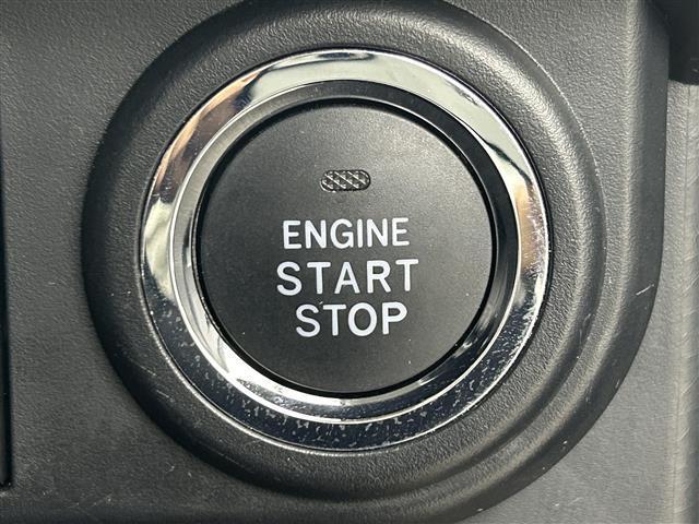 ルーミー カスタムＧ－Ｔ　純正９インチナビ　全周囲カメラ　ビルトインＥＴＣ　ドライブレコーダー　両側パワースライドドア　スマートアシスト　オートブレーキホールド　電動パーキング　ＬＥＤヘッドライト　純正フロアマット　純正アルミ（42枚目）