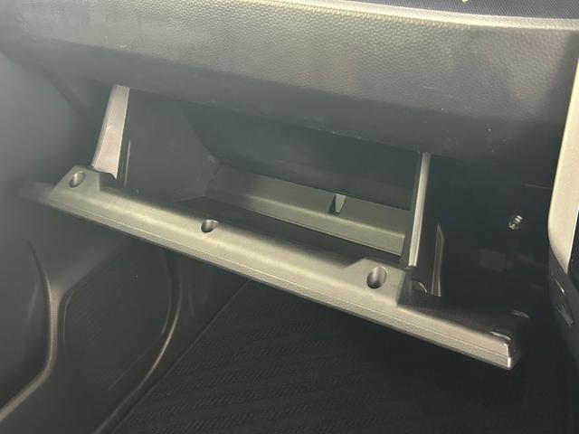 ルーミー カスタムＧ－Ｔ　純正９インチナビ　全周囲カメラ　ビルトインＥＴＣ　ドライブレコーダー　両側パワースライドドア　スマートアシスト　オートブレーキホールド　電動パーキング　ＬＥＤヘッドライト　純正フロアマット　純正アルミ（43枚目）