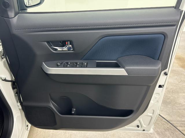 ルーミー カスタムＧ－Ｔ　純正９インチナビ　全周囲カメラ　ビルトインＥＴＣ　ドライブレコーダー　両側パワースライドドア　スマートアシスト　オートブレーキホールド　電動パーキング　ＬＥＤヘッドライト　純正フロアマット　純正アルミ（50枚目）