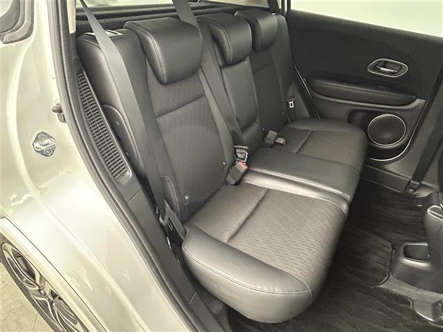 【後部座席】『後部座席周辺』の画像になります。写真の内容に関してご不明点、ご質問等がございましたらお気軽にガリバー店舗までお問い合わせください。