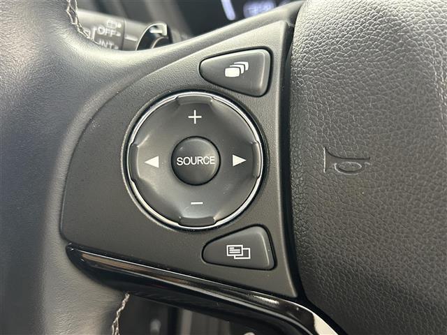 【運転席操作部】『運転席周辺の装備』の画像になります。快適なドライブを楽しむための機能が装備されています！運転席から触れるので使いやすいです！