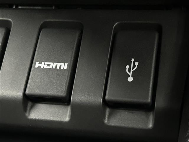 【運転席操作部】『運転席周辺の装備』の画像になります。快適なドライブを楽しむための機能が装備されています！運転席から触れるので使いやすいです！