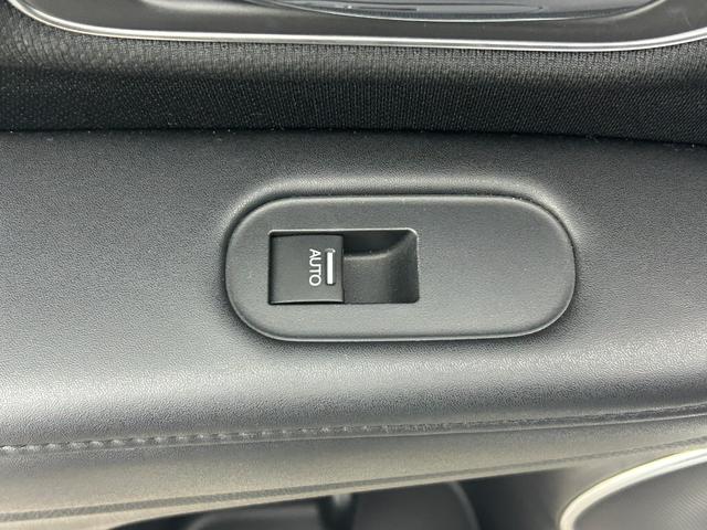 【窓操作部】『窓周辺／窓周辺装備』の画像になります。写真の内容に関してご不明点、ご質問等がございましたらお気軽にガリバー店舗までお問い合わせください。