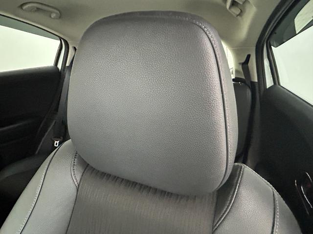 【後部座席】『後部座席周辺』の画像になります。写真の内容に関してご不明点、ご質問等がございましたらお気軽にガリバー店舗までお問い合わせください。