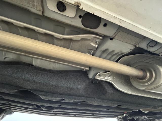 【下回り】『下回り周辺』の画像になります。写真の内容に関してご不明点、ご質問等がございましたらお気軽にガリバー店舗までお問い合わせください。