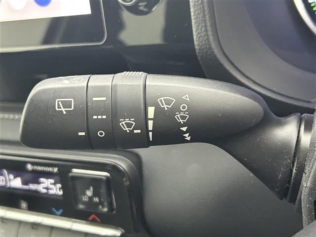 ノア ハイブリッドＳ－Ｚ　モデリスタエアロ　純正１０．５インチナビ　パノラミックビューモニター　快適利便パッケージ　ドライブレコーダー　ビルトインＥＴＣ２．０　三眼ＬＥＤライト　アドバンストパーク　ユニバーサルステップ　ＤＶＤ（27枚目）