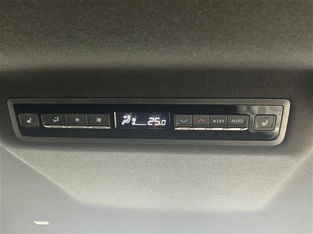 ノア ハイブリッドＳ－Ｚ　モデリスタエアロ　純正１０．５インチナビ　パノラミックビューモニター　快適利便パッケージ　ドライブレコーダー　ビルトインＥＴＣ２．０　三眼ＬＥＤライト　アドバンストパーク　ユニバーサルステップ　ＤＶＤ（42枚目）